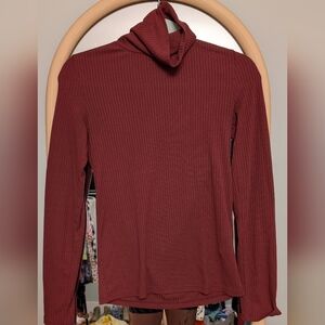 Madewell Ribbed Long Sleeve Turtleneck in Burgundy